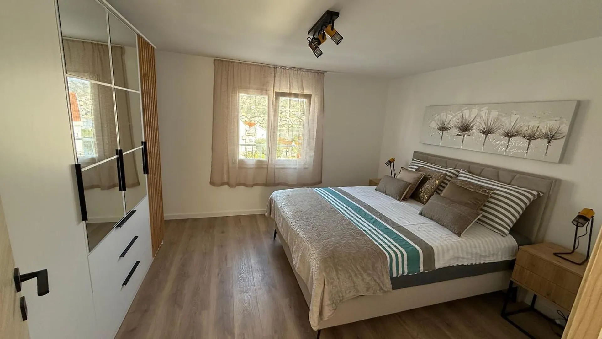 Apartments Petar - Parking And Seaview Trogir