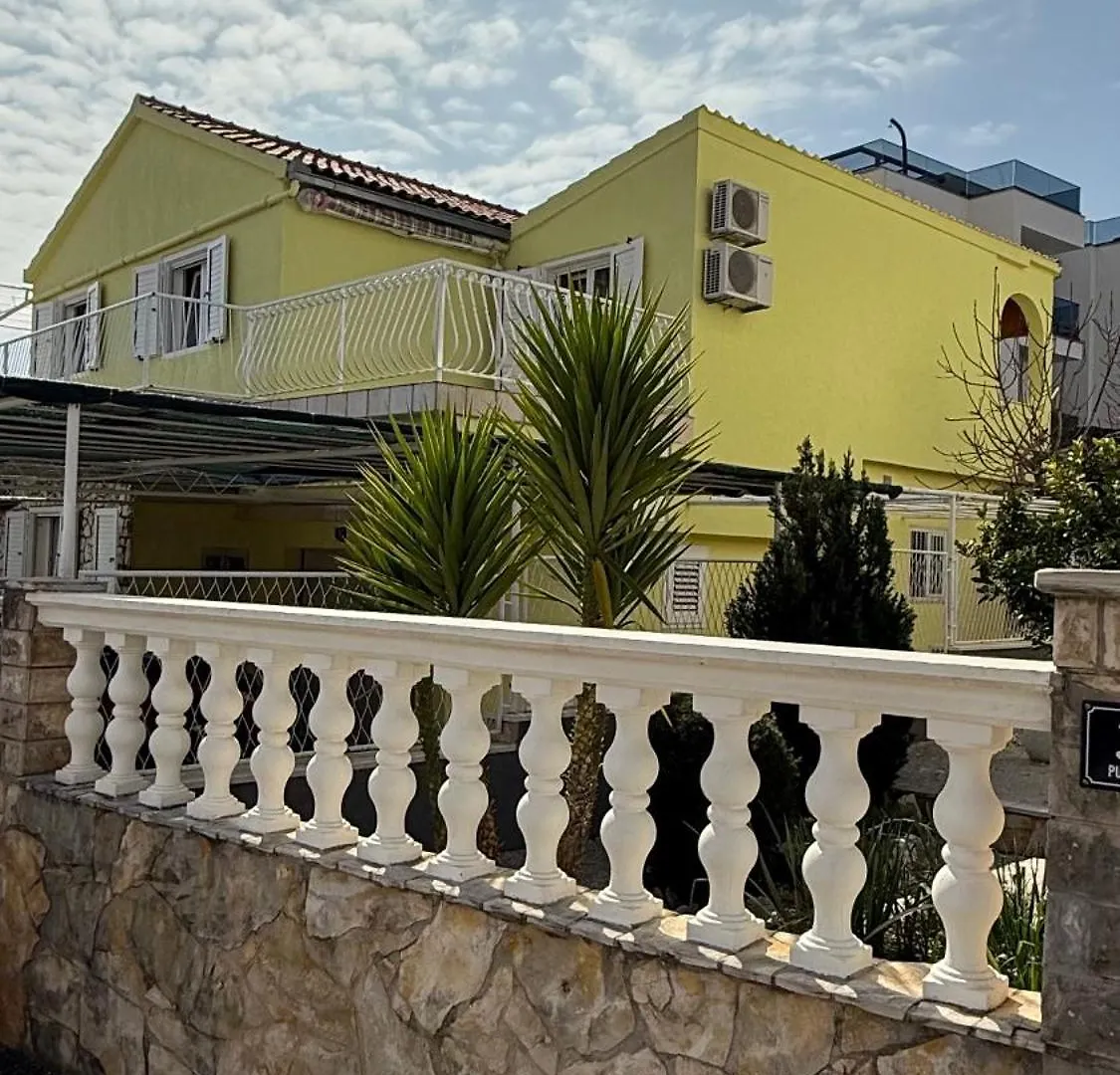 Apartments Petar - Parking And Seaview Trogir