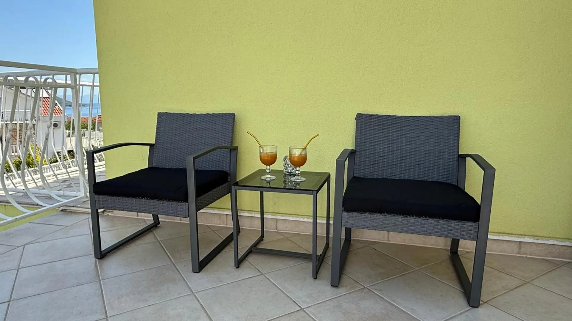 Apartments Petar - Parking And Seaview Trogir