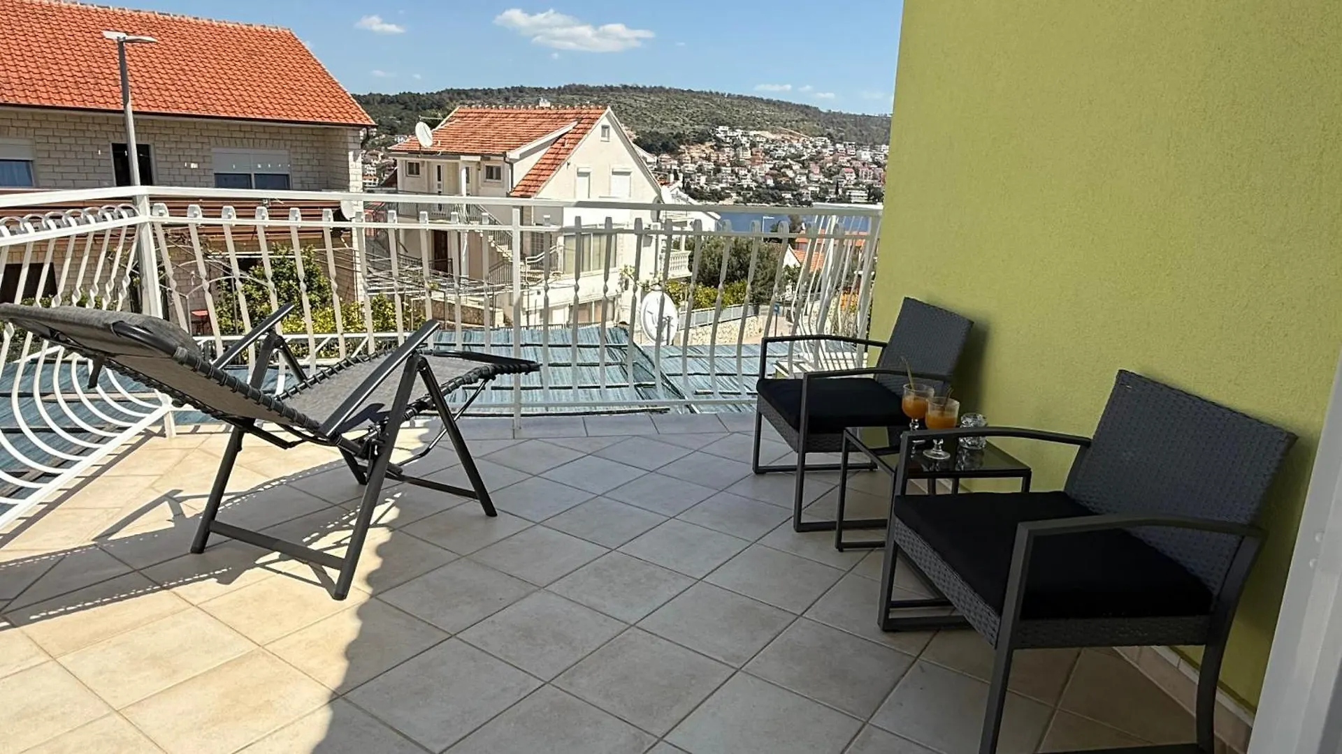 Apartments Petar - Parking And Seaview Trogir
