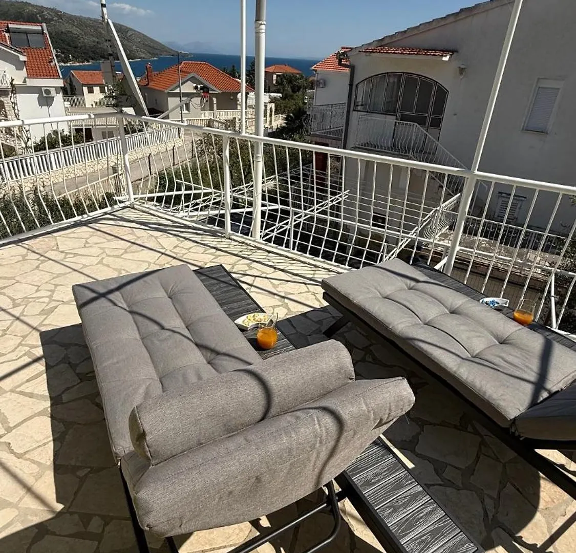 Apartments Petar - Parking And Seaview Trogir Croatia