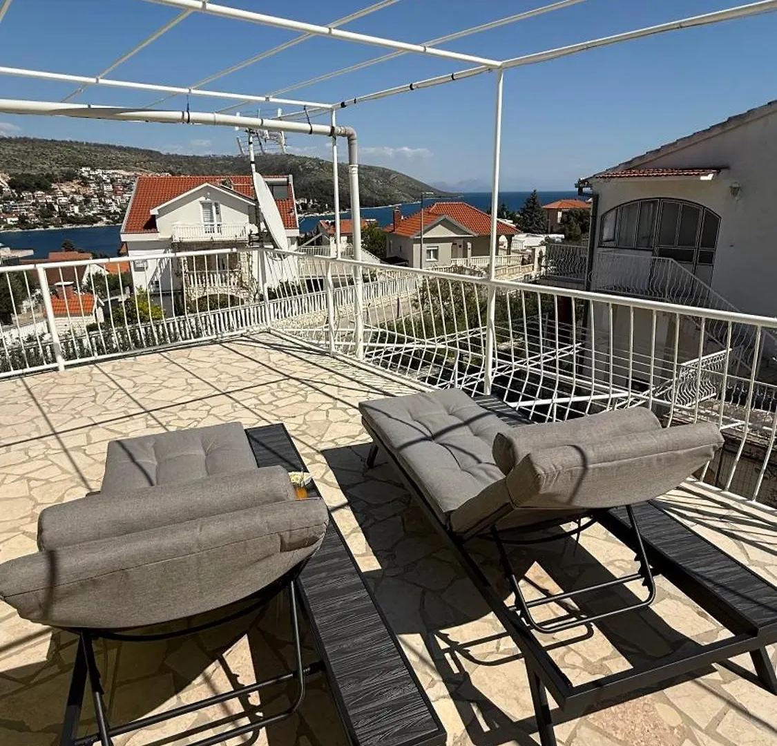 Apartments Petar - Parking And Seaview Trogir