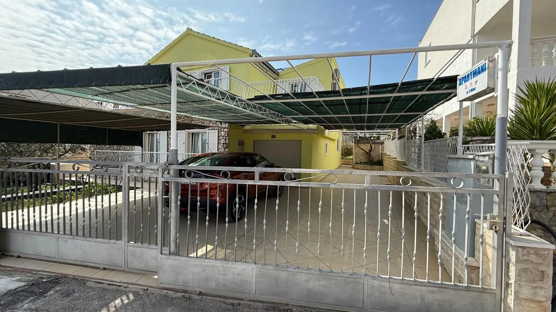 Apartments Petar - Parking And Seaview Trogir Croácia