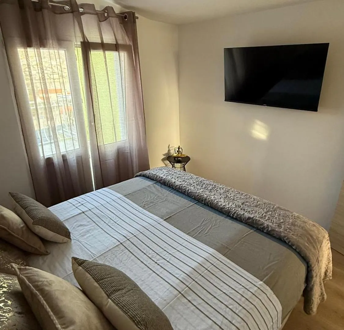 Apartments Petar - Parking And Seaview Trogir